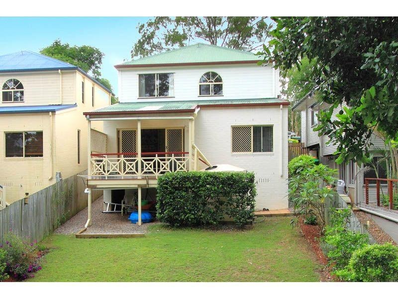 38 Henry Street, Chapel Hill QLD 4069