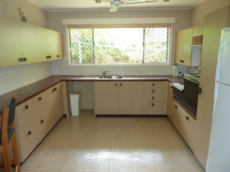 32 Struan Street, Chapel Hill QLD 4069