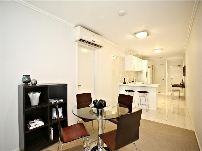 4/51 Lambert Road, Indooroopilly QLD 4068