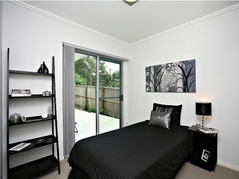 4/51 Lambert Road, Indooroopilly QLD 4068