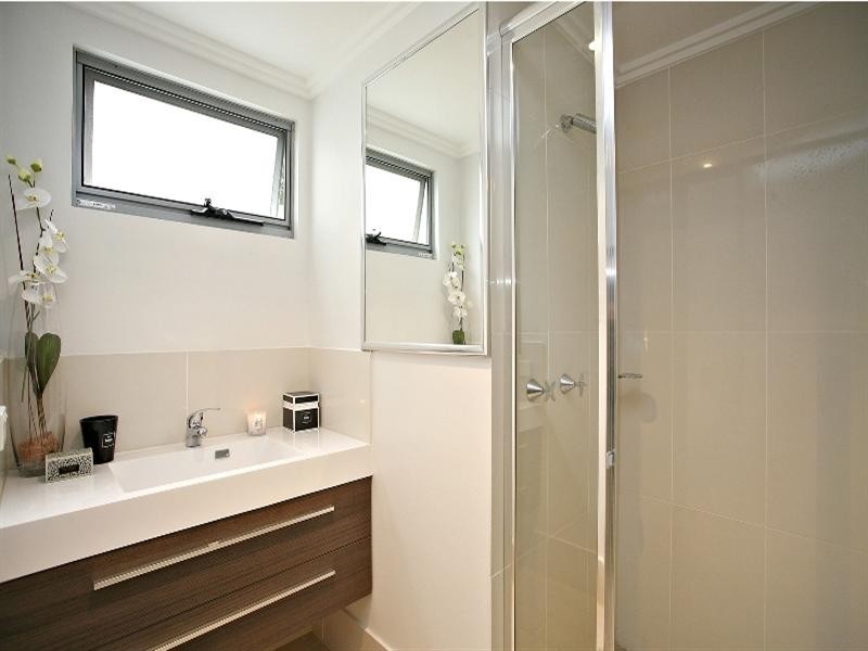 4/51 Lambert Road, Indooroopilly QLD 4068