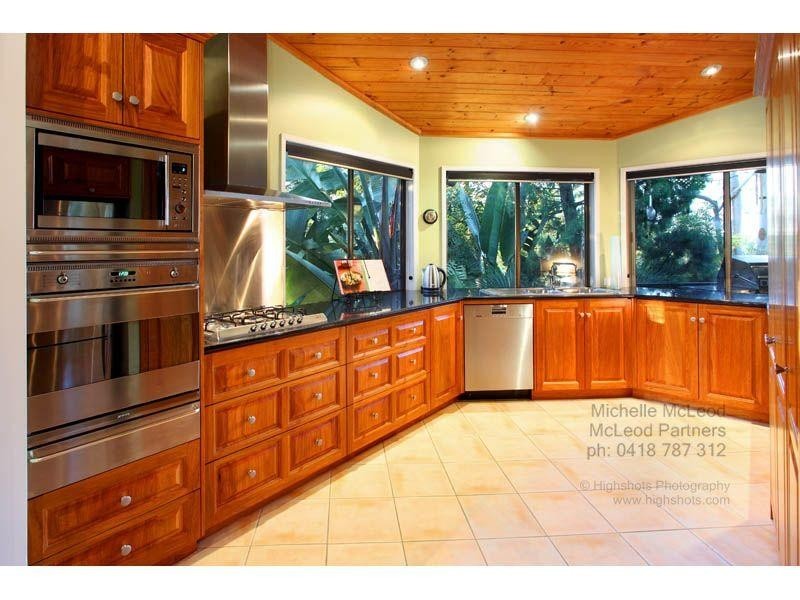 87 Bielby Road, Chapel Hill QLD 4069