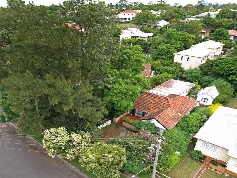 40 Nelson Parade, Indooroopilly QLD 4068