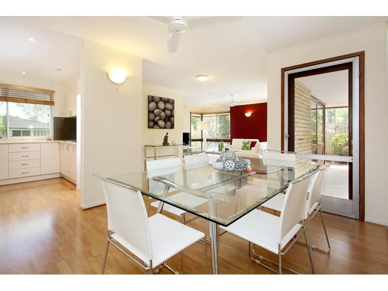 18 Harvard Street, Kenmore QLD 4069