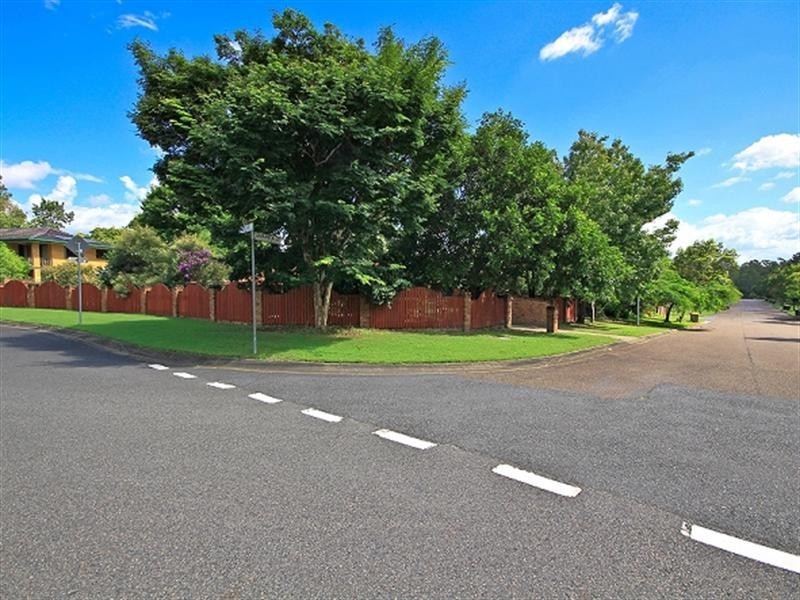 2 Duranta Street, Bellbowrie QLD 4070