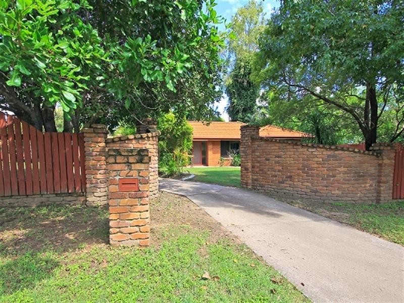 2 Duranta Street, Bellbowrie QLD 4070