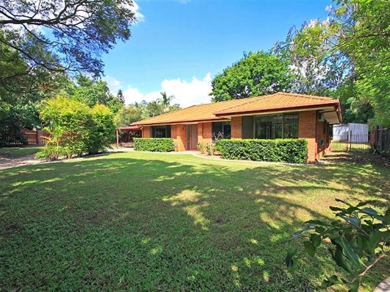 2 Duranta Street, Bellbowrie QLD 4070