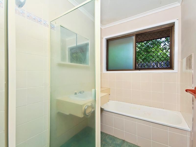 2 Duranta Street, Bellbowrie QLD 4070