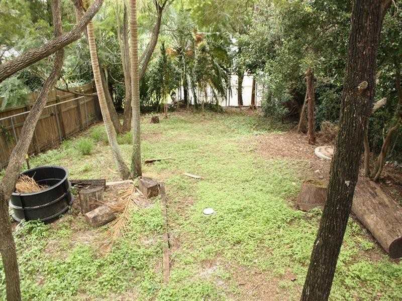 27 Ruskin Street, Taringa QLD 4068