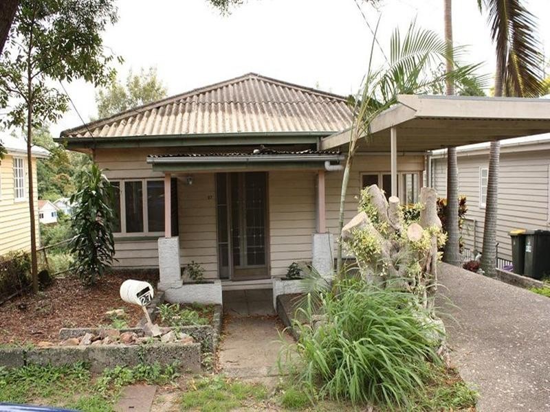 27 Ruskin Street, Taringa QLD 4068