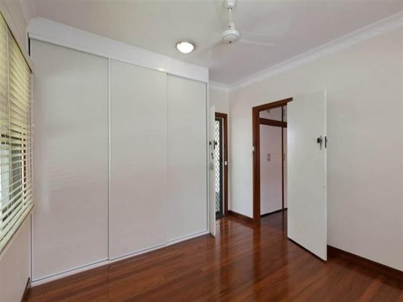 281 Hawken Drive, St Lucia QLD 4067