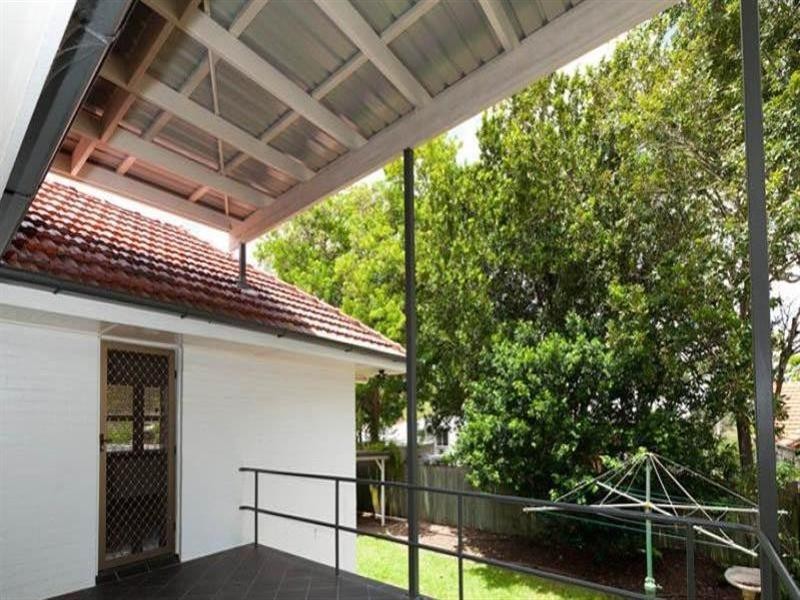 281 Hawken Drive, St Lucia QLD 4067