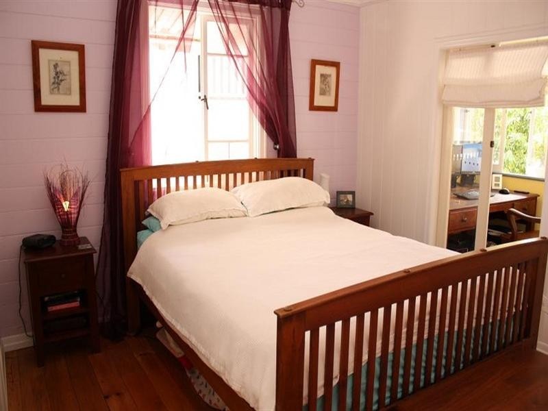 12 McNab Street, Rosalie QLD 4064