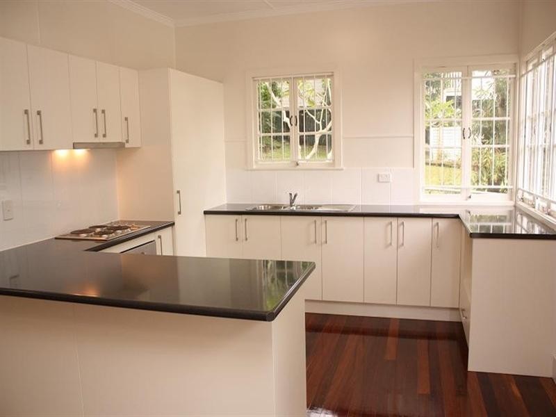 15 Graham Street, Indooroopilly QLD 4068