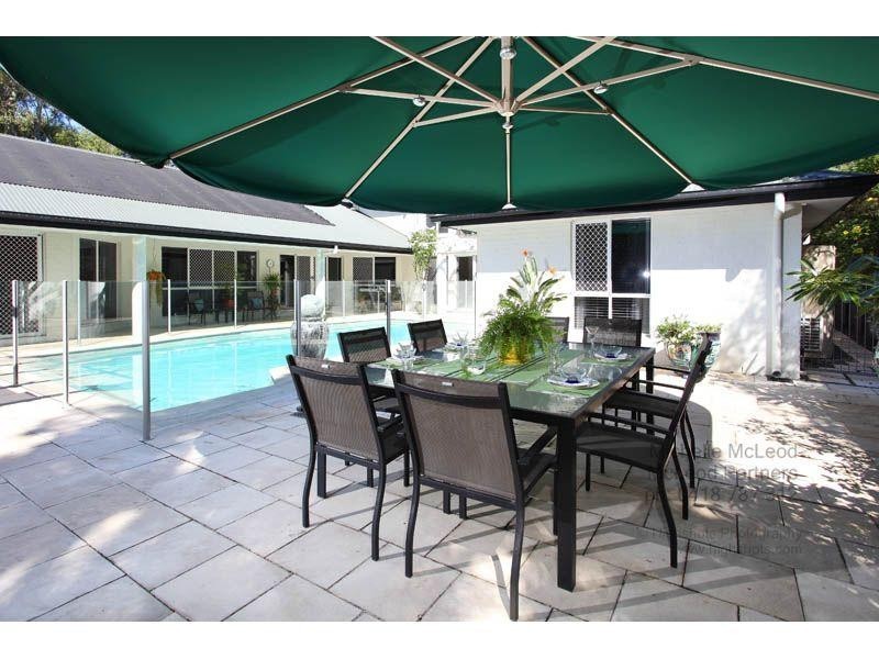 4 Gayna Street, Kenmore QLD 4069