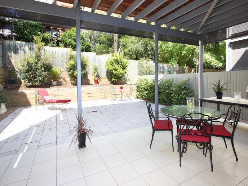 190 Indooroopilly Road, St Lucia QLD 4067