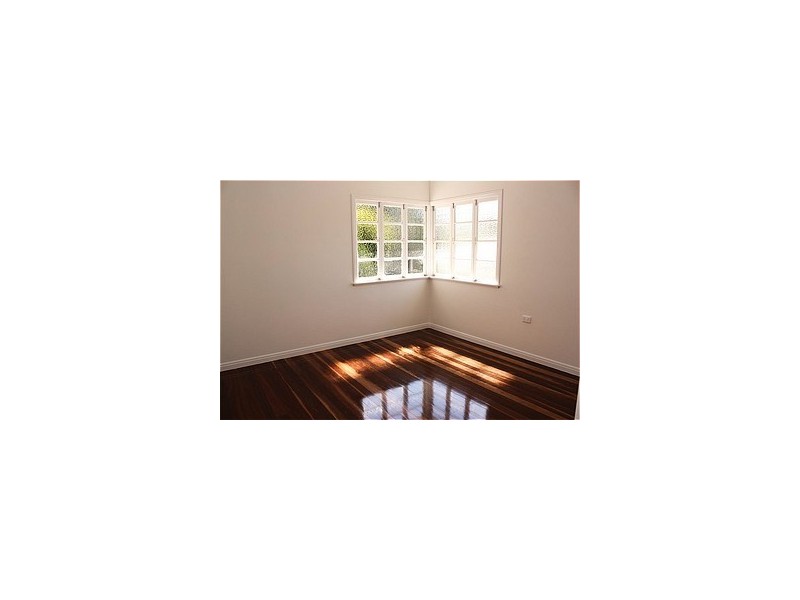 102 GOLDSBROUGH Road, Taringa QLD 4068