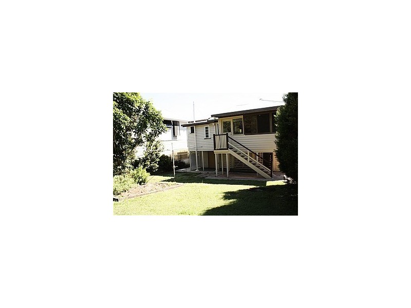 102 GOLDSBROUGH Road, Taringa QLD 4068