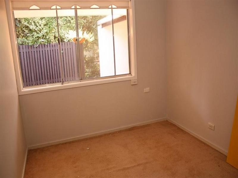 26 Gubberley Street, Kenmore QLD 4069