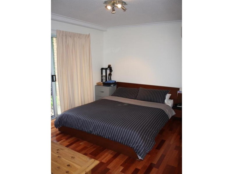 1/32 Park Avenue, Auchenflower QLD 4066