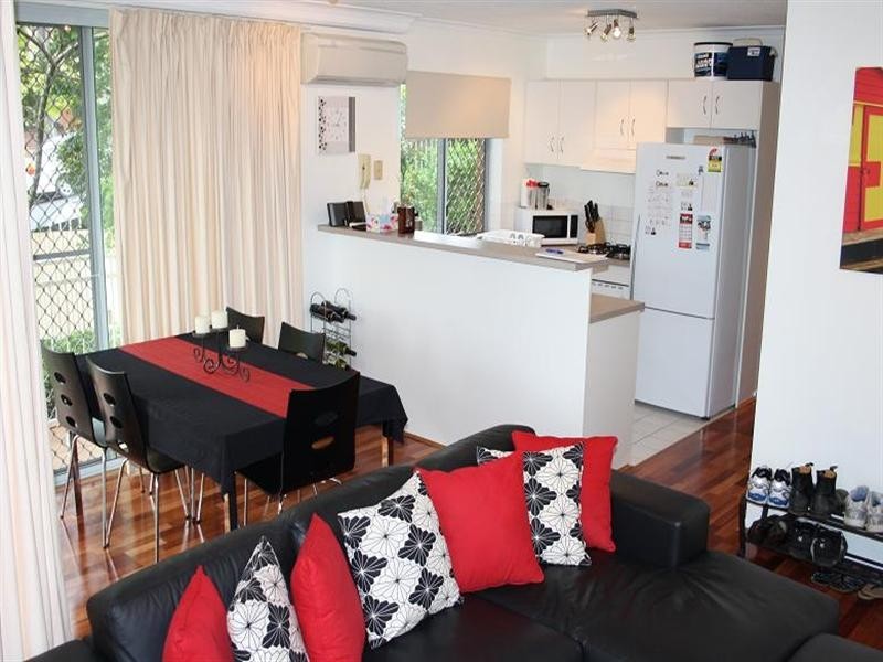 1/32 Park Avenue, Auchenflower QLD 4066