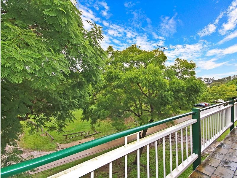 14/22 Warren Street, St Lucia QLD 4067