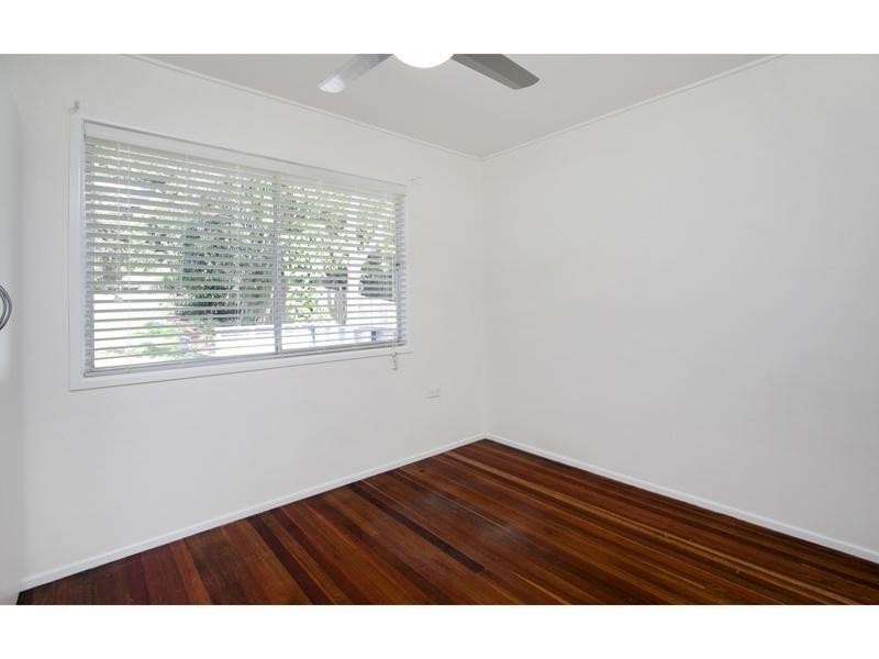 84 Waverley Road, Taringa QLD 4068