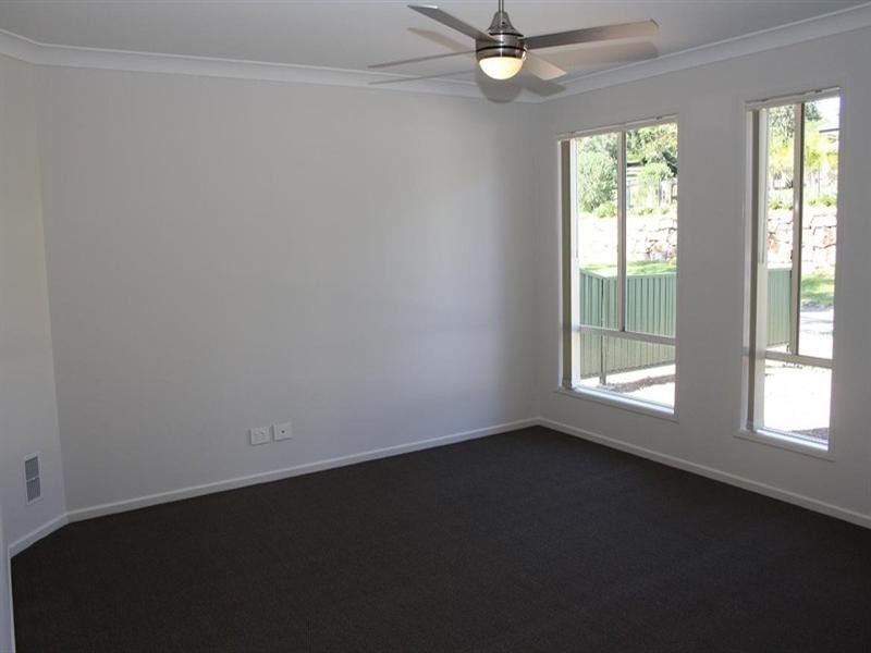 5 Margaret Court, Kenmore QLD 4069