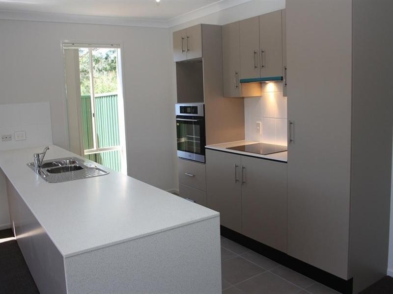 5 Margaret Court, Kenmore QLD 4069