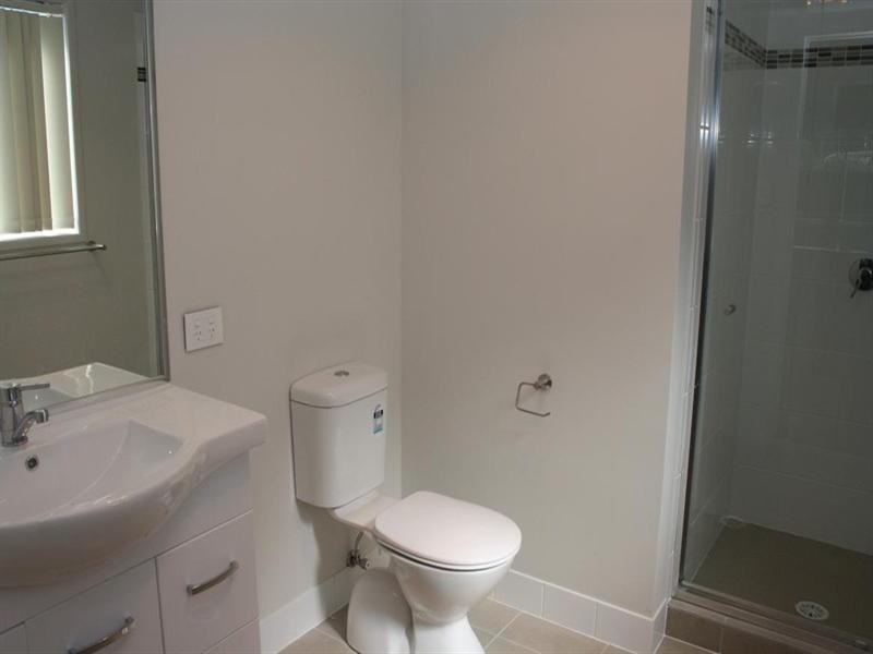 5 Margaret Court, Kenmore QLD 4069