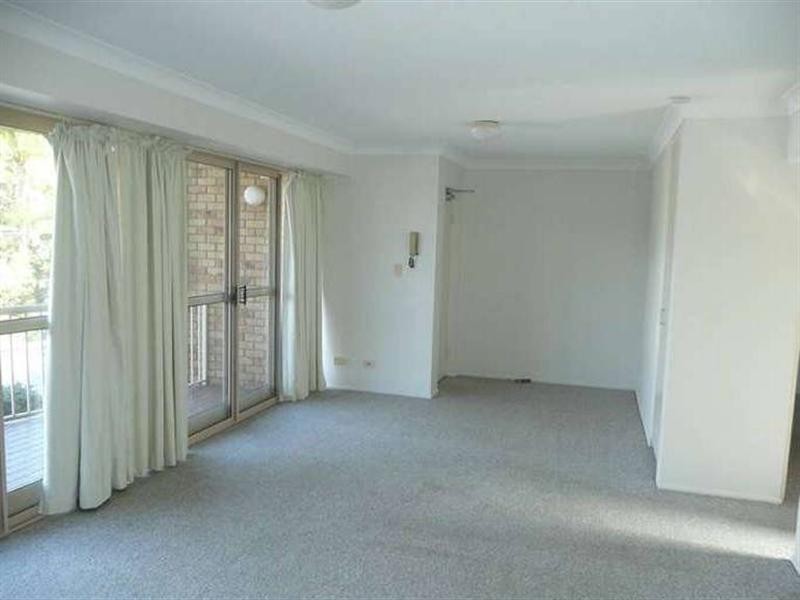 2/18 Cecil Street, Indooroopilly QLD 4068