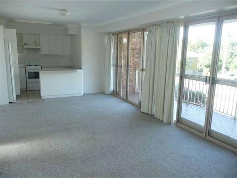 2/18 Cecil Street, Indooroopilly QLD 4068