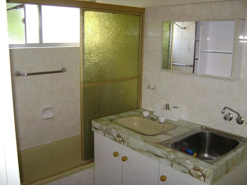 3/60 Warren Street, St Lucia QLD 4067