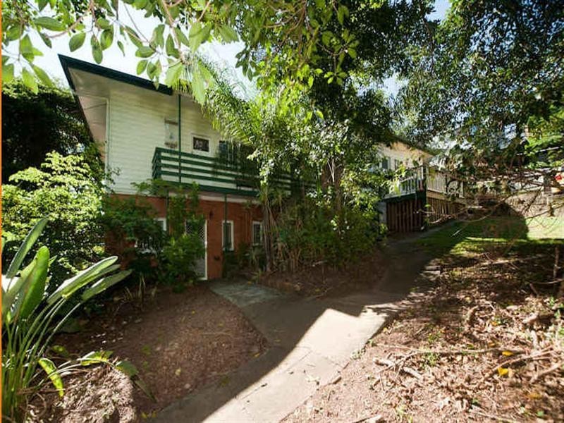 2/57 Dixon St, (Enter off Burt Street), Auchenflower QLD 4066