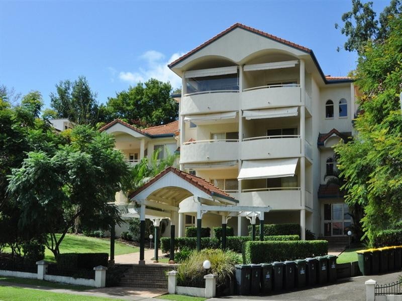 2/52 Mitre Street, St Lucia QLD 4067