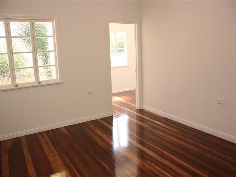 102 Goldsbrough Road, Taringa QLD 4068