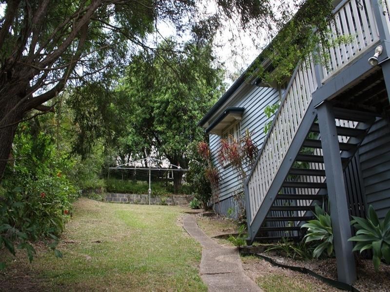 48 Rennie Street, Indooroopilly QLD 4068