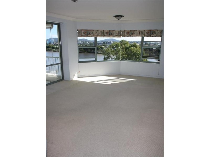 25/72-80 Macquarie Street, St Lucia QLD 4067