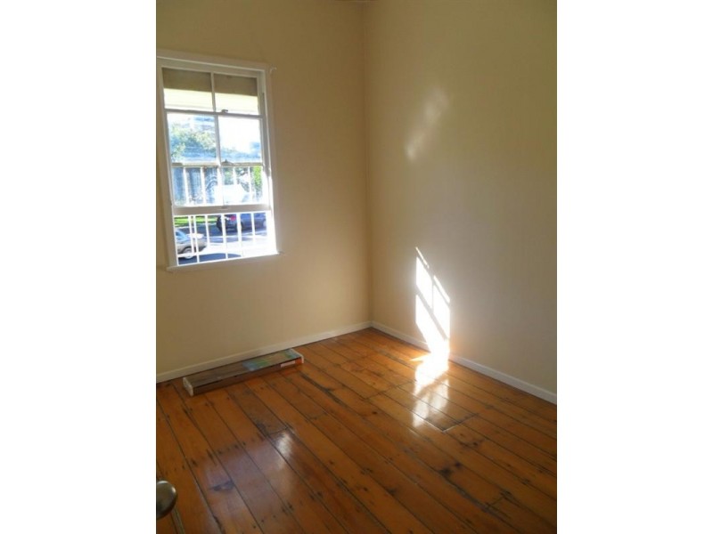 243 Sir Fred Schonell Drive, St Lucia QLD 4067