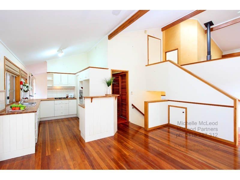 98 Creekside Street, Kenmore Hills QLD 4069