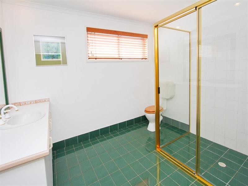 35 Birdwood Terrace, Auchenflower QLD 4066