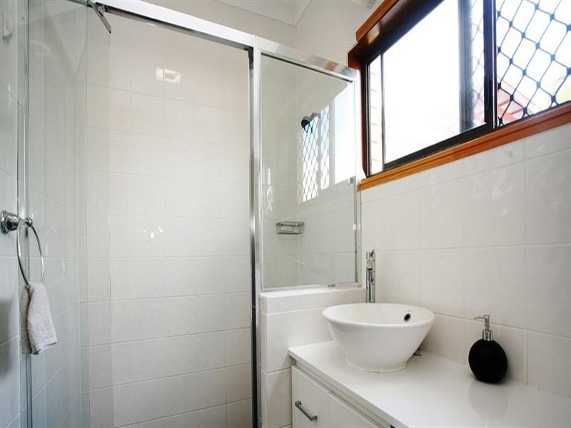 13 Orchard Street, Toowong QLD 4066