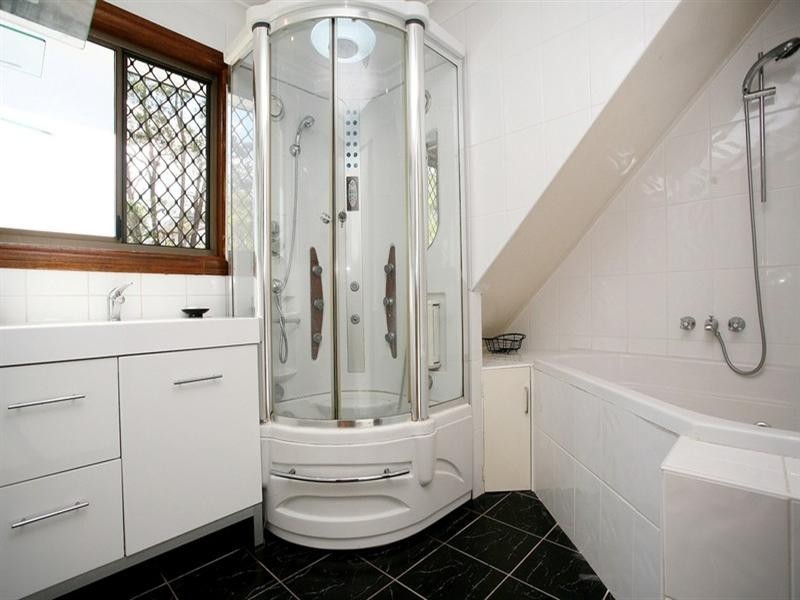 13 Orchard Street, Toowong QLD 4066