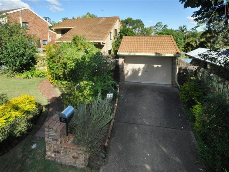 24 Farnworth Street, Chapel Hill QLD 4069