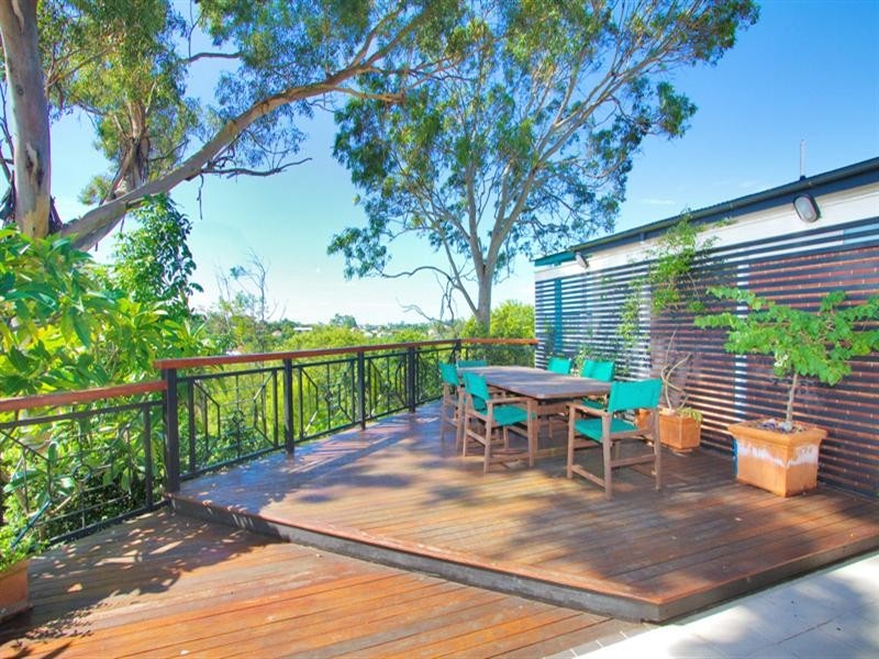 35 Birdwood Terrace, Auchenflower QLD 4066