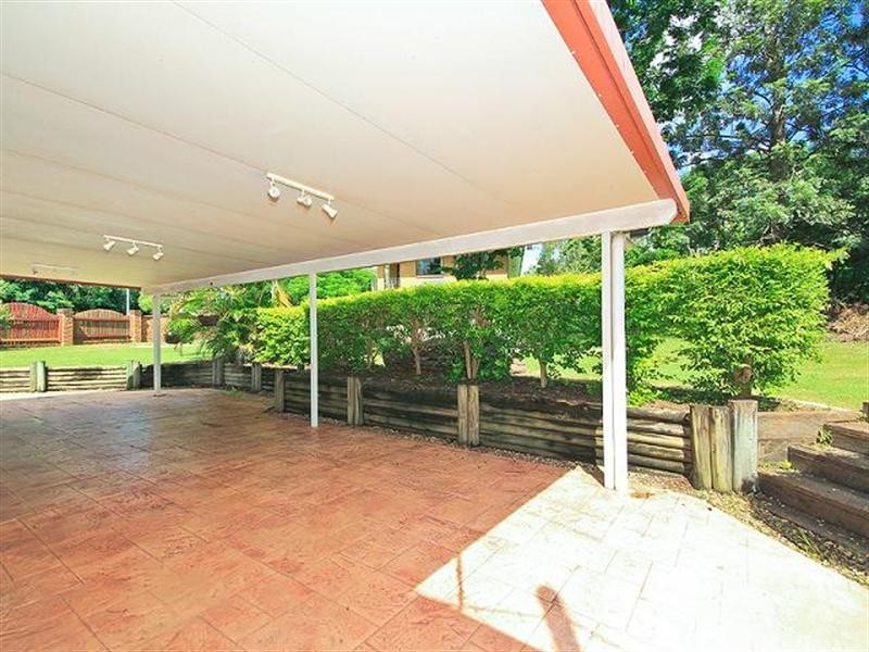 2 Duranta Street, Bellbowrie QLD 4070