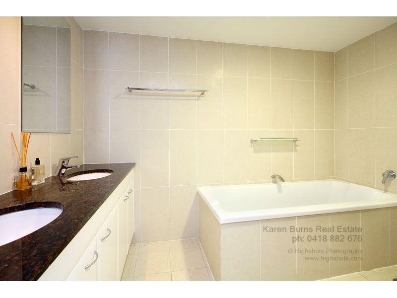 Chapel Hill QLD 4069