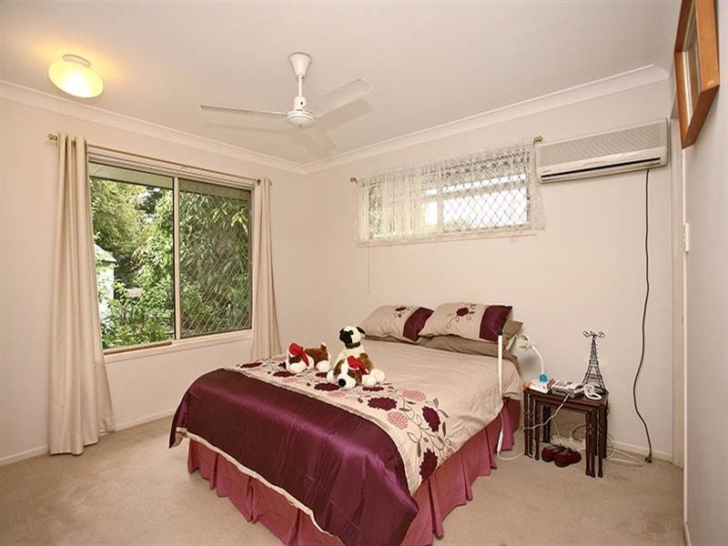 63 Walker Street, Corinda QLD 4075