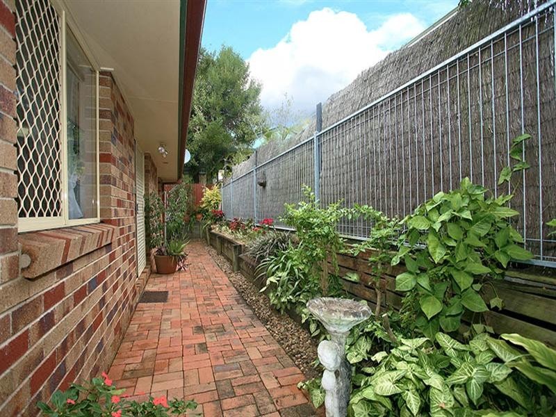 63 Walker Street, Corinda QLD 4075