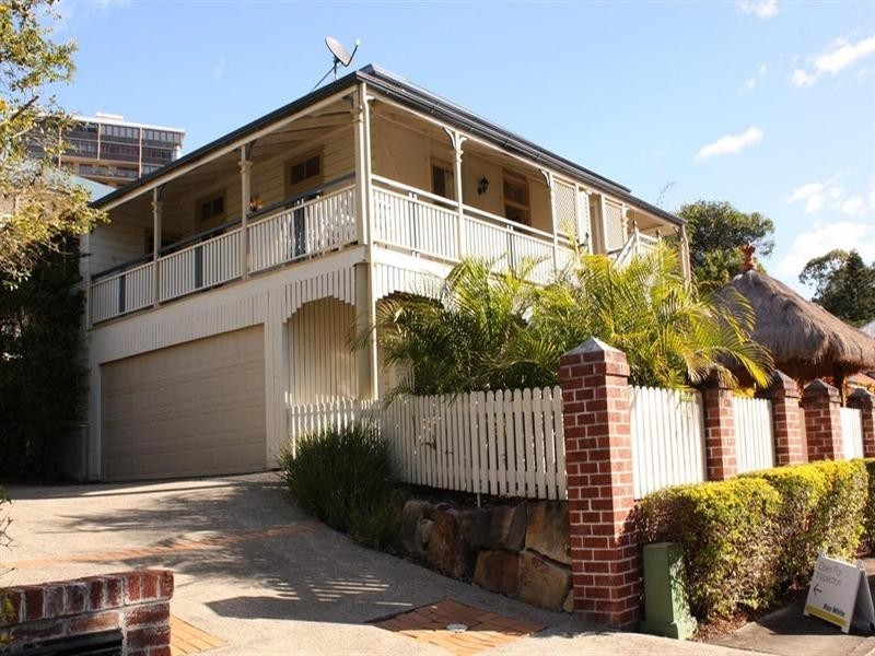 35 Cunningham Street, Taringa QLD 4068